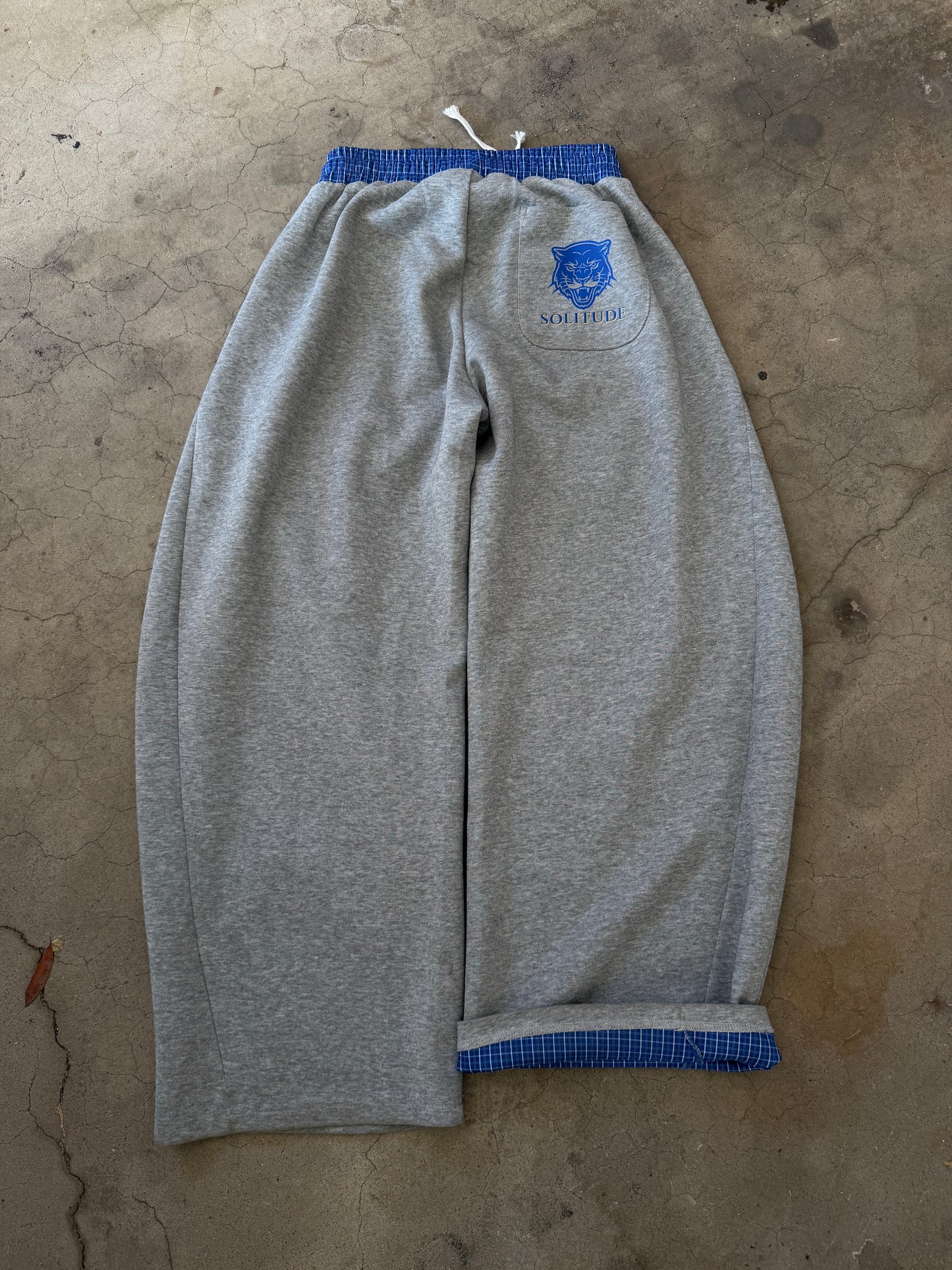 Plaid lined baggy sweats